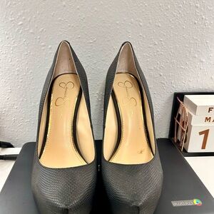 Jessica Simpson Black Textured Platform Pumps